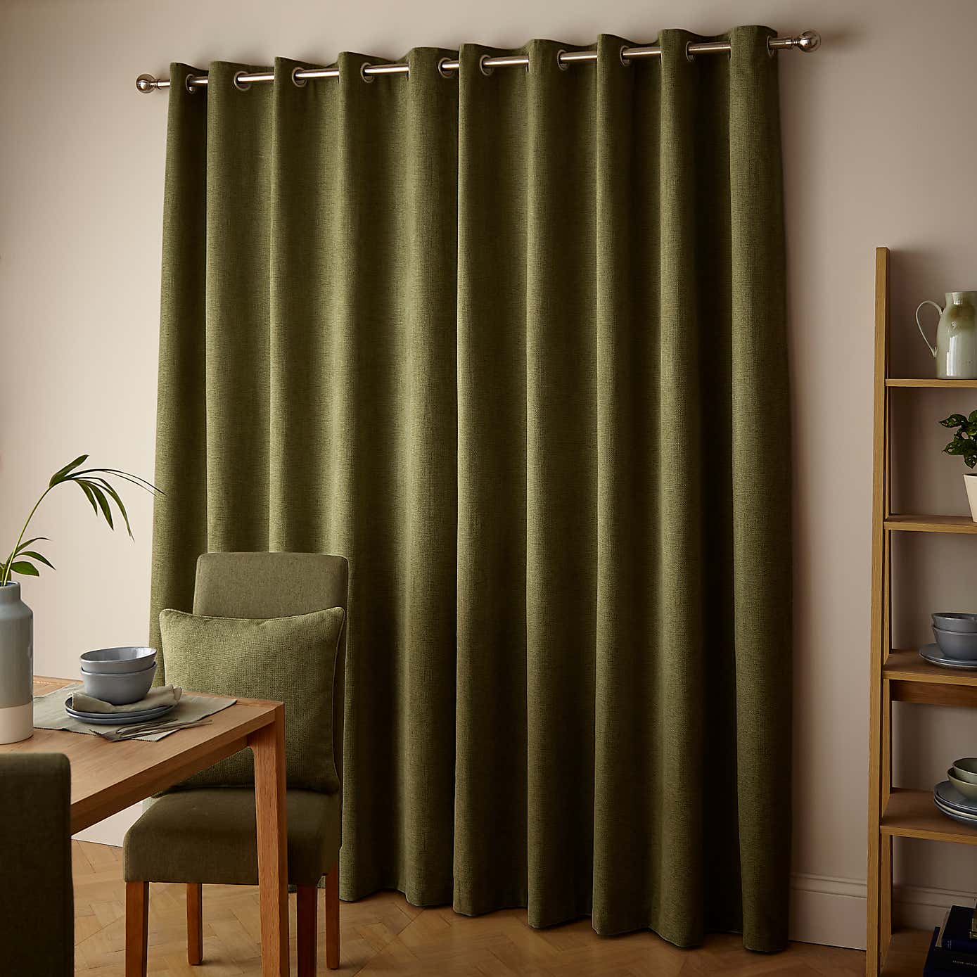 Carousel zoom image position 3 of 5