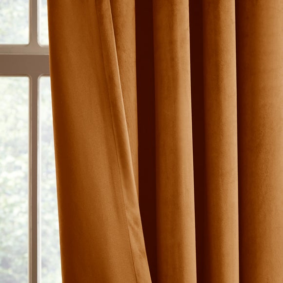 Carousel navigation image position 5 of 7