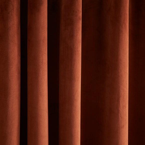 Carousel navigation image position 3 of 7