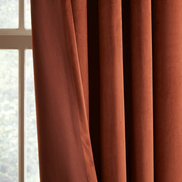 Carousel navigation image position 5 of 7