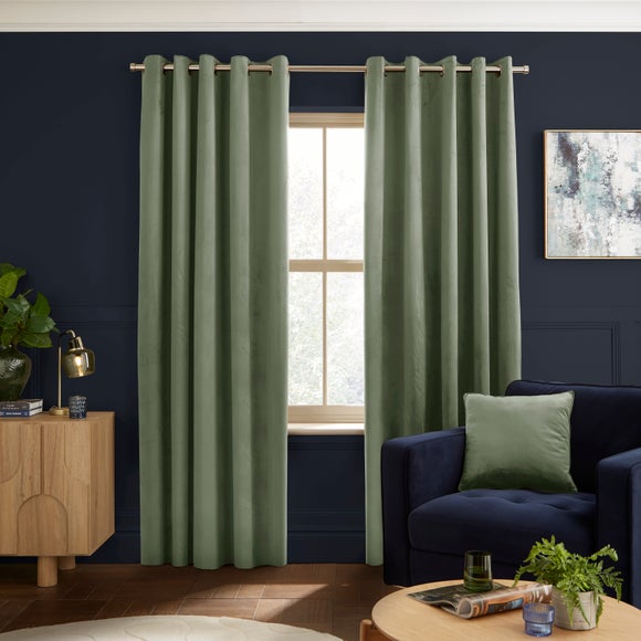 Carousel navigation image position 2 of 7