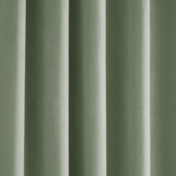 Carousel navigation image position 3 of 7