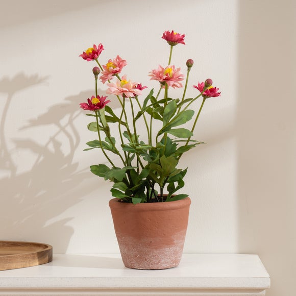 Artificial Pyrethrum Daisy In Terracotta Plant Pot
