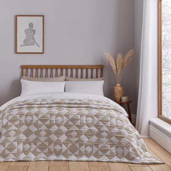 Finn Geo Bedspread
