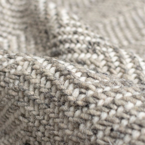 Carousel navigation image position 2 of 7