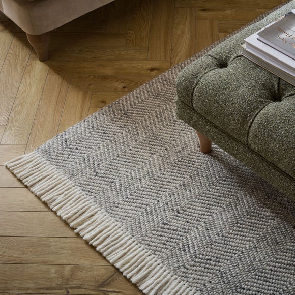 Carousel navigation image position 5 of 7