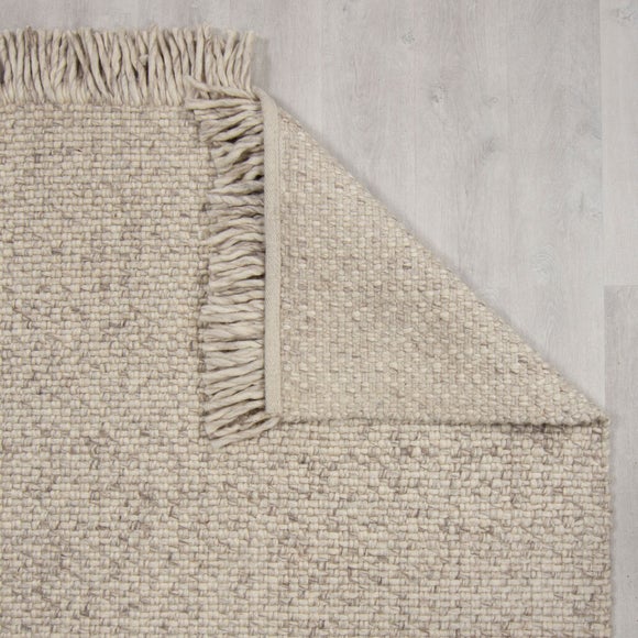 Carousel navigation image position 3 of 6