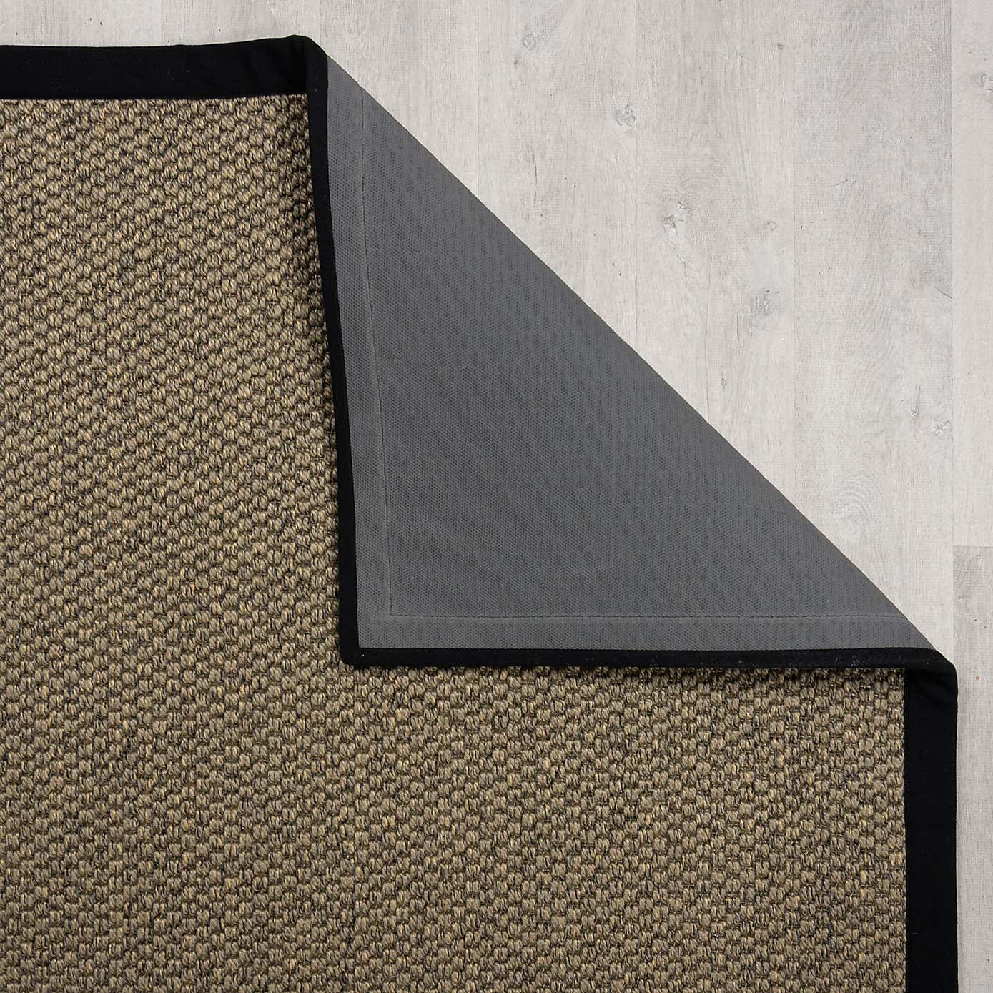 Carousel zoom image position 3 of 6