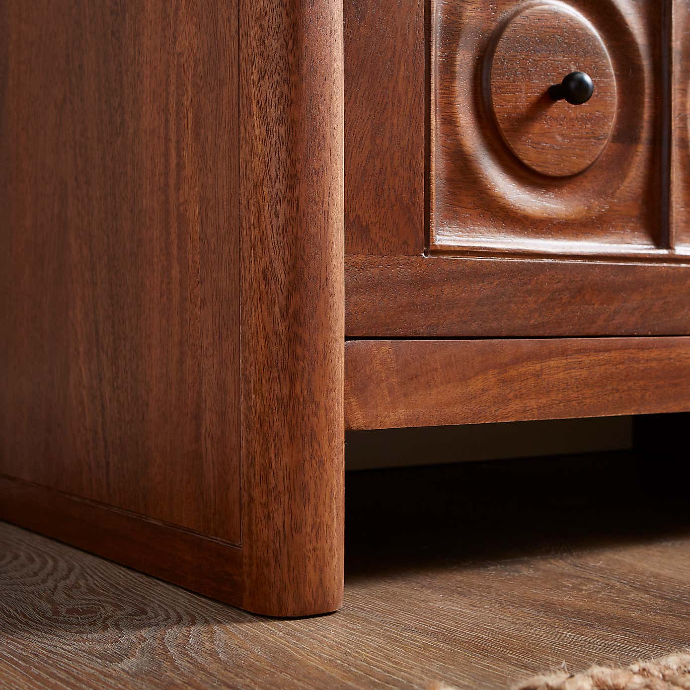 Carousel zoom image position 2 of 9