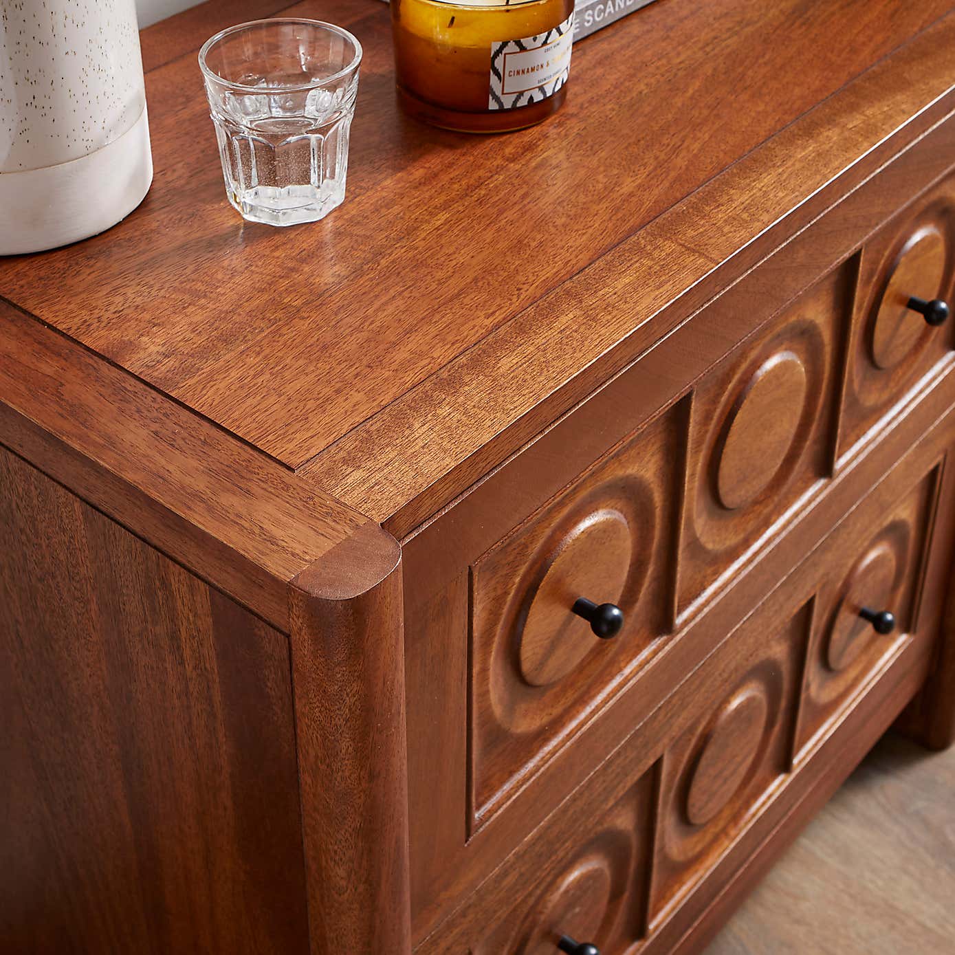 Carousel zoom image position 4 of 9