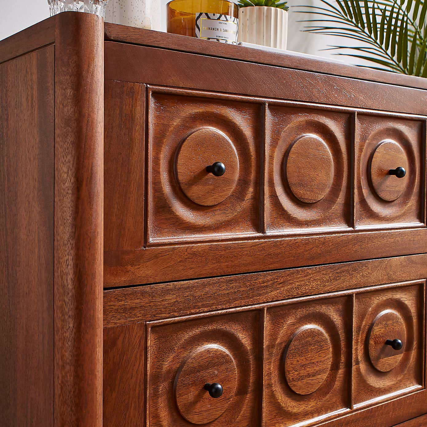 Carousel zoom image position 6 of 9