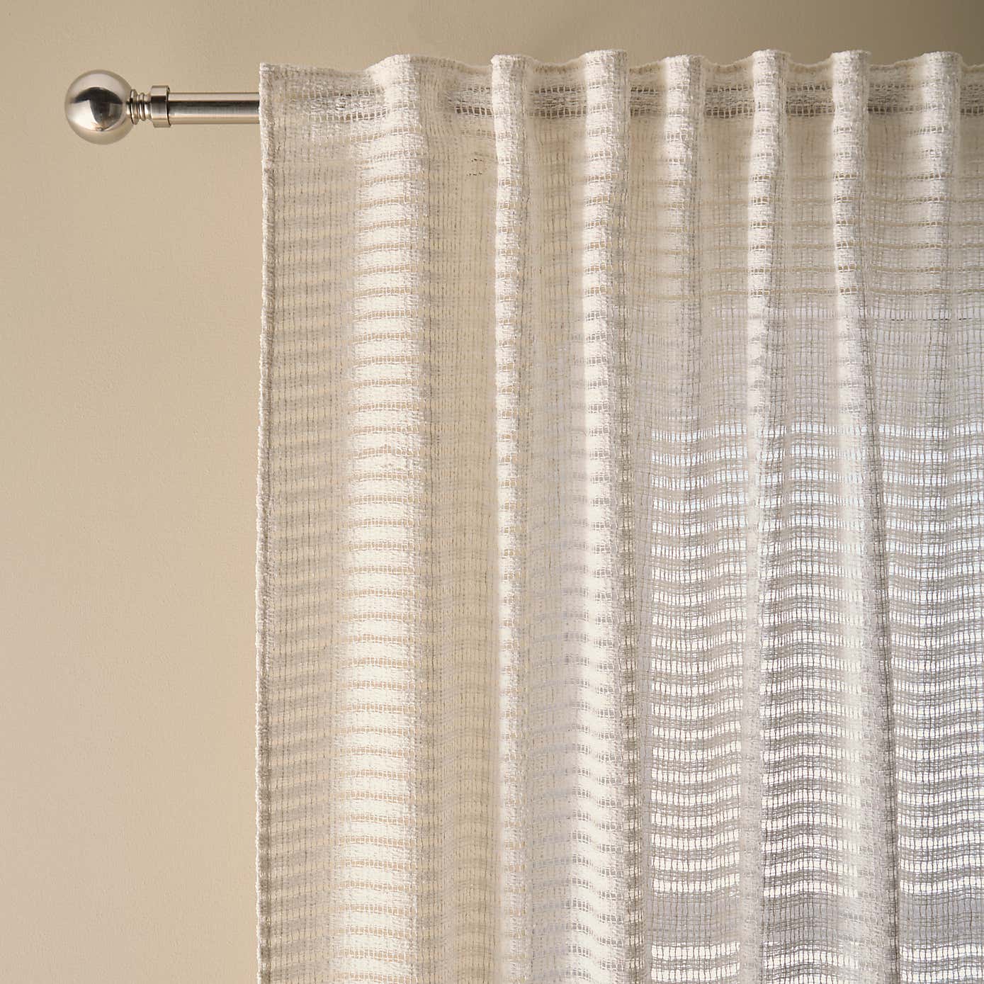 Carousel zoom image position 1 of 3