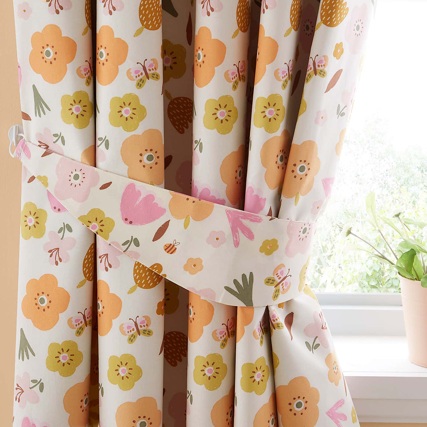 Carousel zoom image position 4 of 4