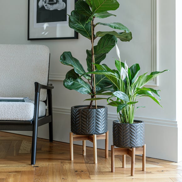 Aspen Chevron Ceramic Plant Pot With Stand