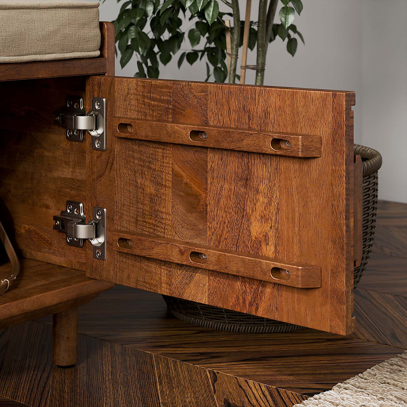 Carousel zoom image position 3 of 8