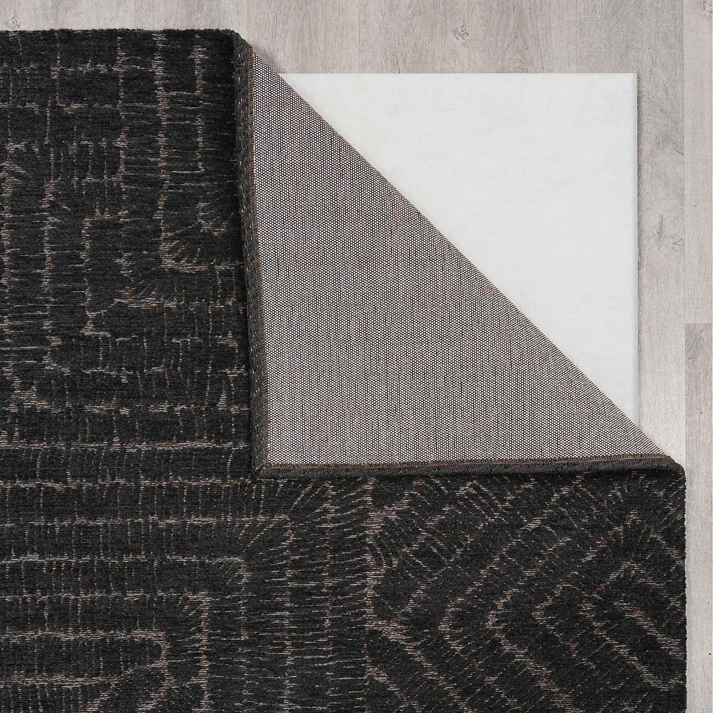 Carousel zoom image position 3 of 6