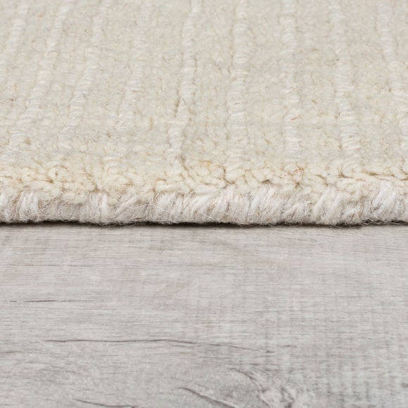 Carousel navigation image position 4 of 6