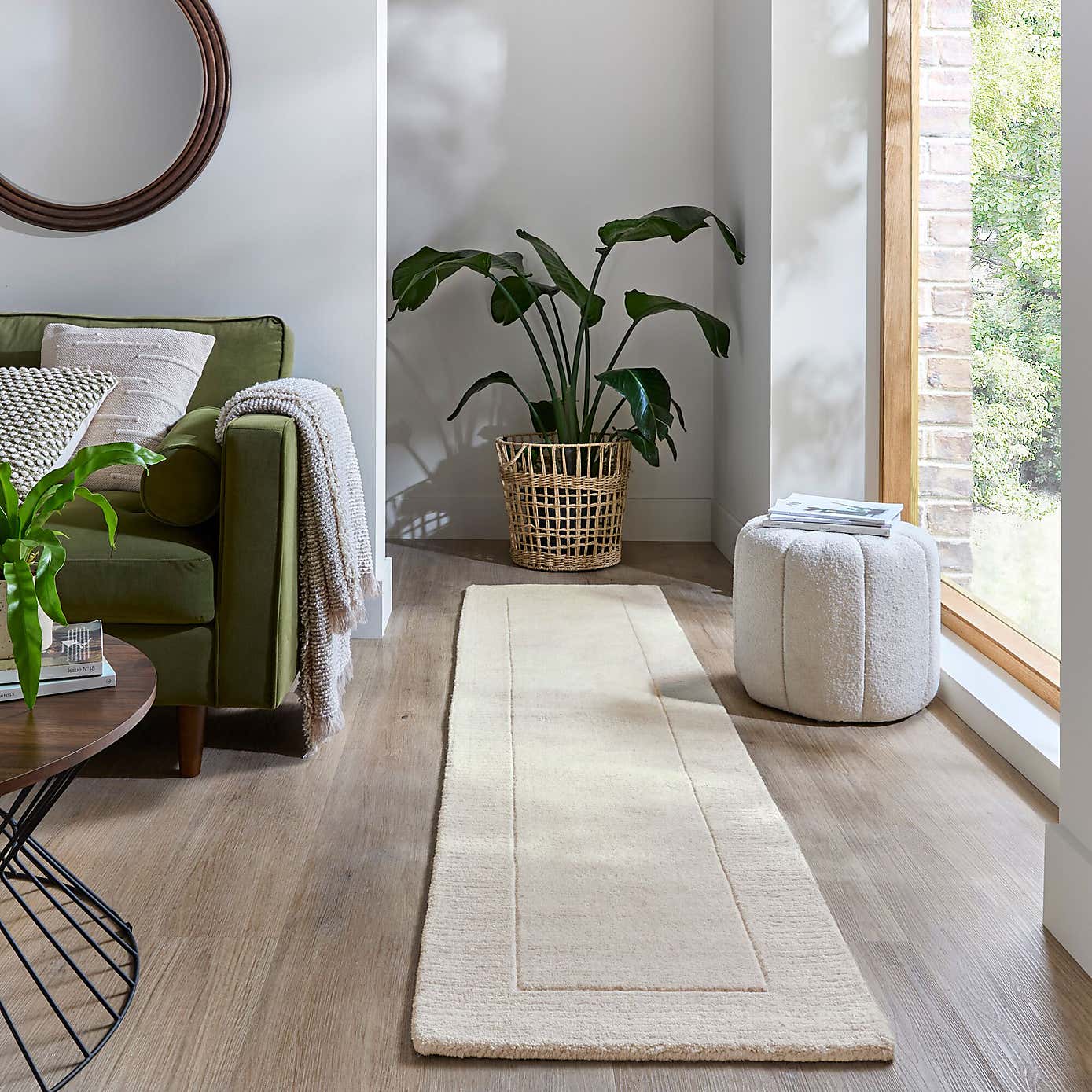 Carousel zoom image position 1 of 6