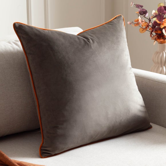 Furn. Square Cushion Cover