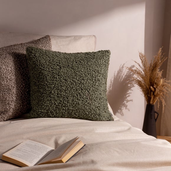 Carousel navigation image position 5 of 6