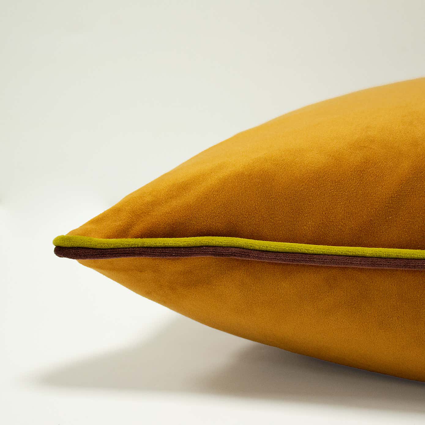 Carousel zoom image position 4 of 5