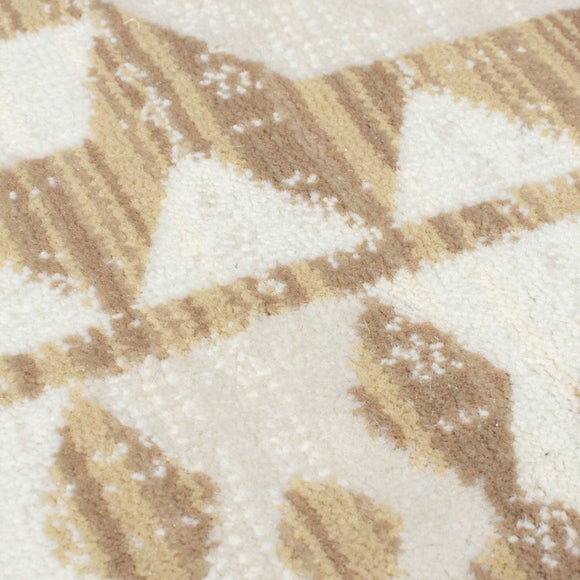 Photo 2 of Esin Traditional Rug