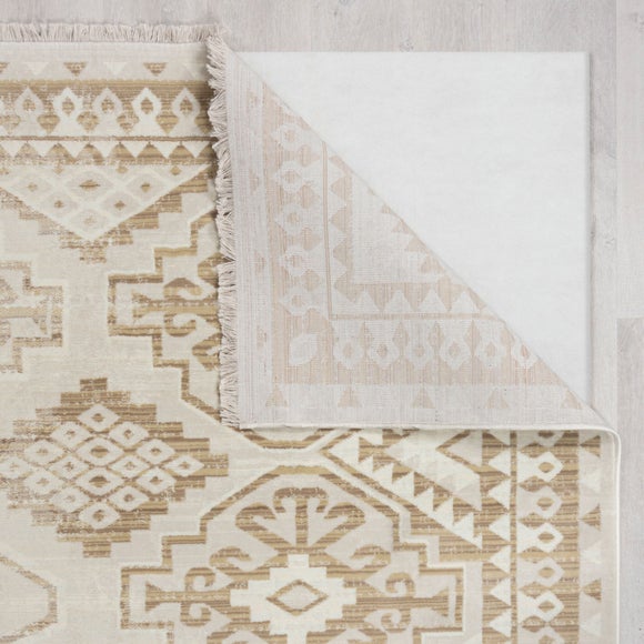 Photo 3 of Esin Traditional Rug