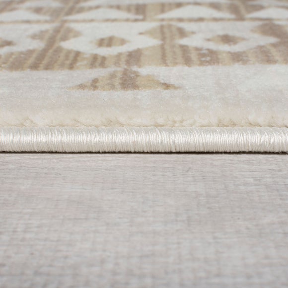 Photo 4 of Esin Traditional Rug