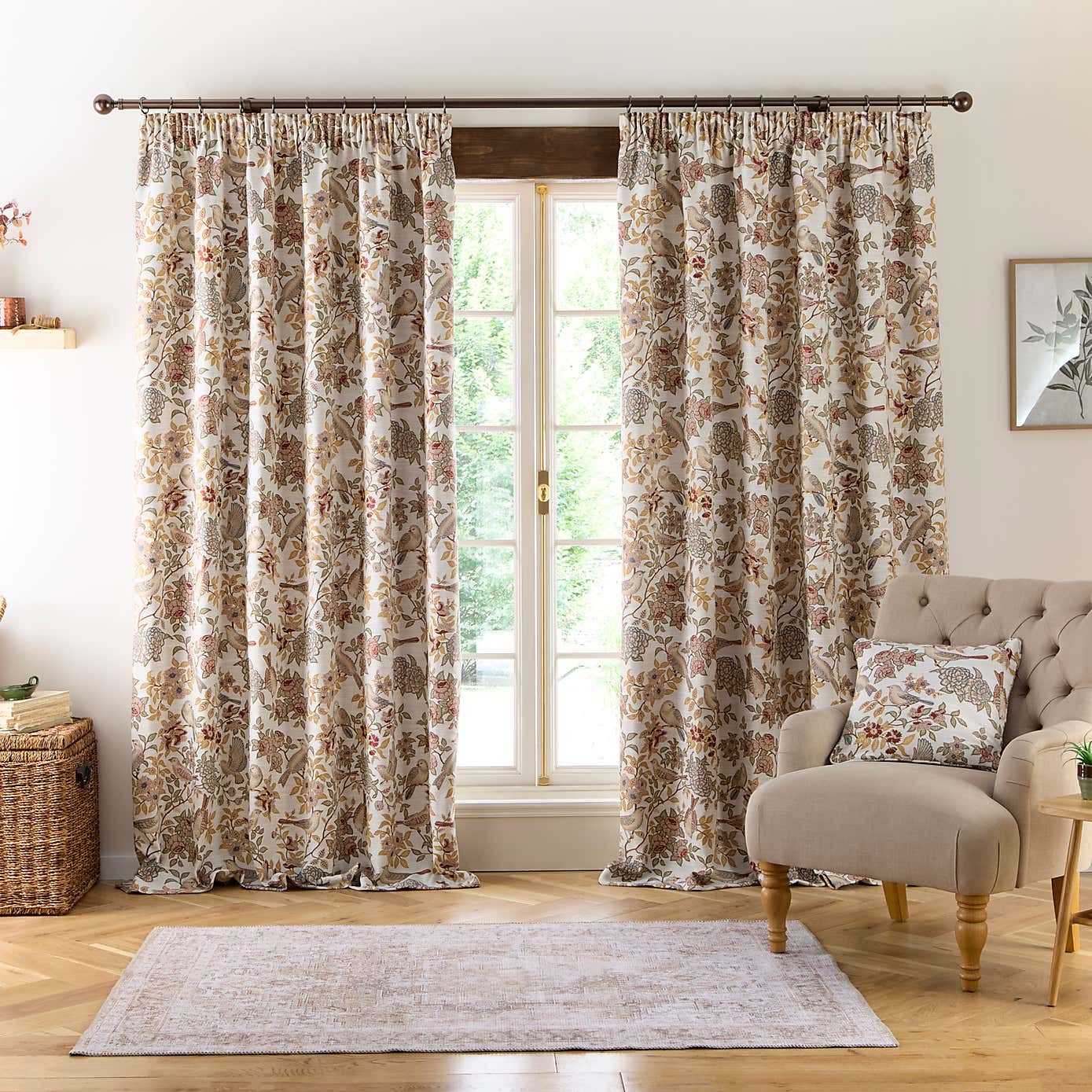 Carousel zoom image position 2 of 5