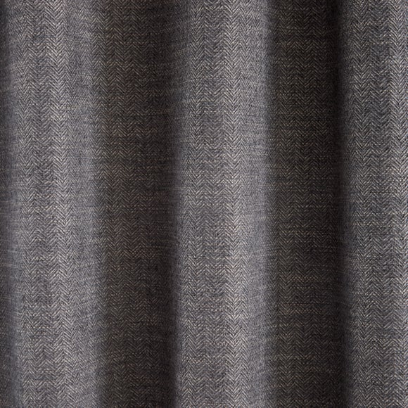 Carousel navigation image position 3 of 7