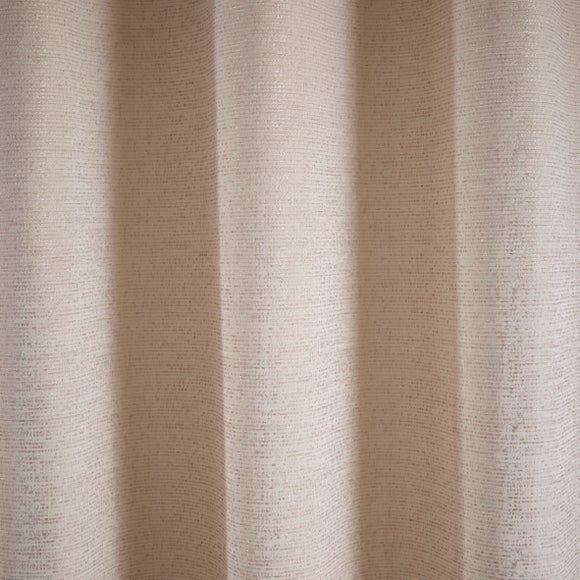 Carousel navigation image position 3 of 6