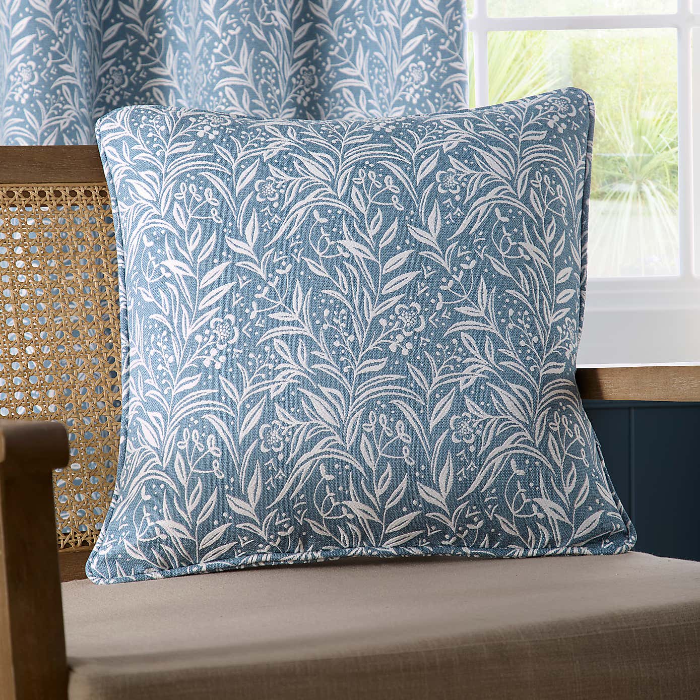 Carousel zoom image position 5 of 5