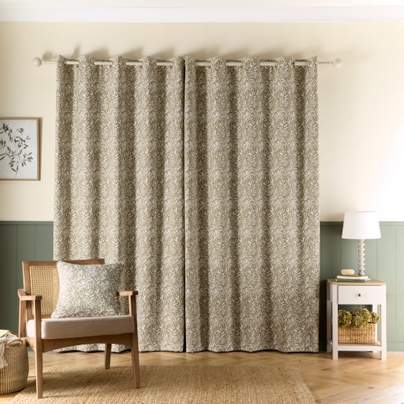 Carousel navigation image position 4 of 6