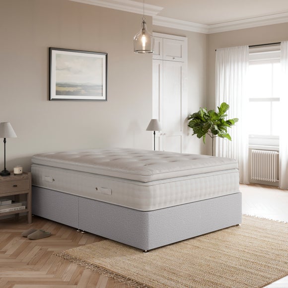 Carousel navigation image position 2 of 3