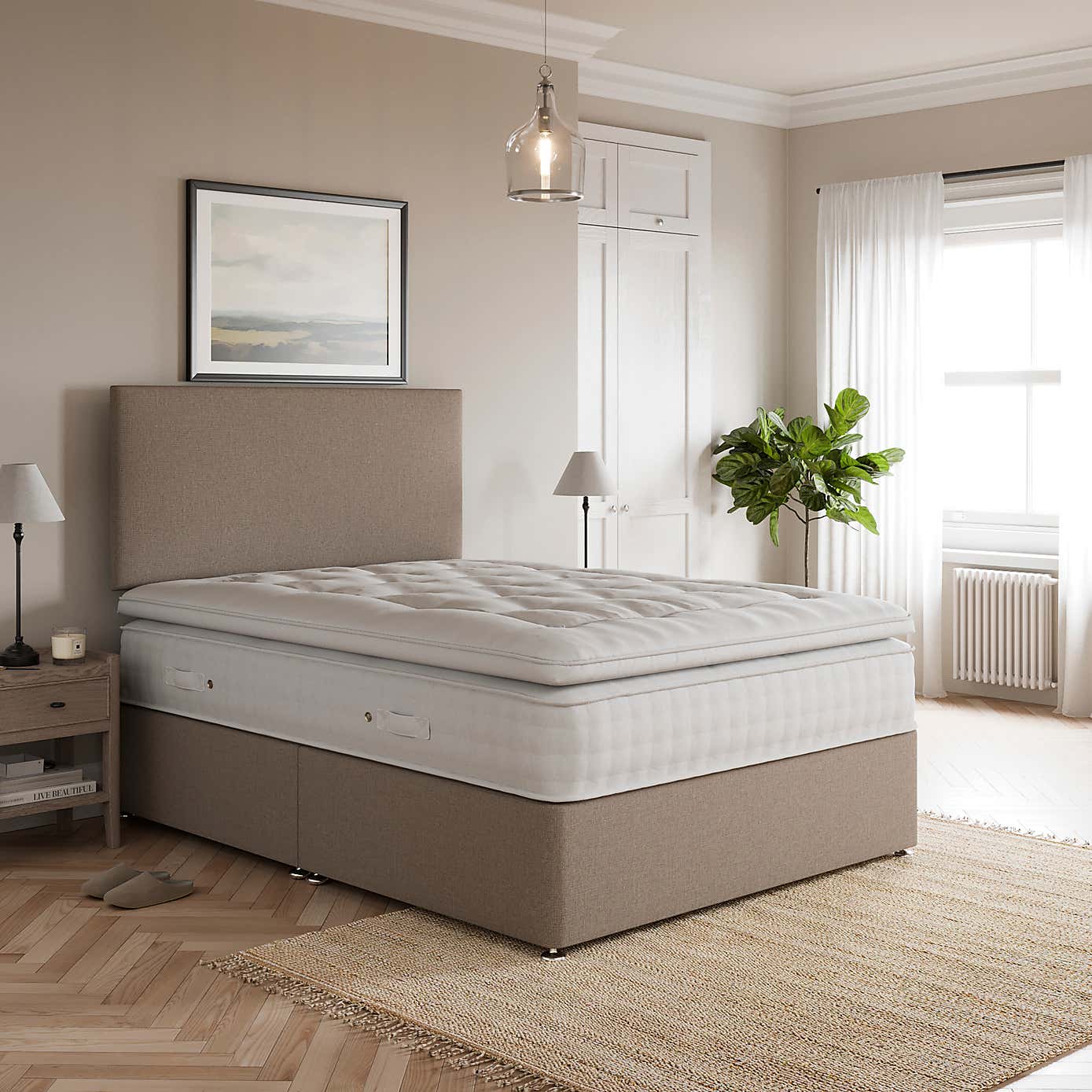 Carousel zoom image position 2 of 3