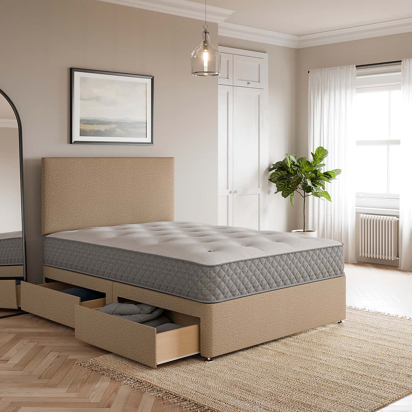 Carousel zoom image position 2 of 3