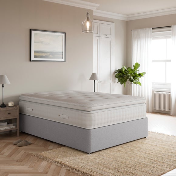 Carousel navigation image position 2 of 3