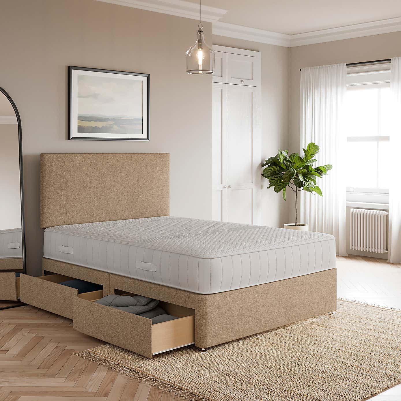 Carousel zoom image position 2 of 3