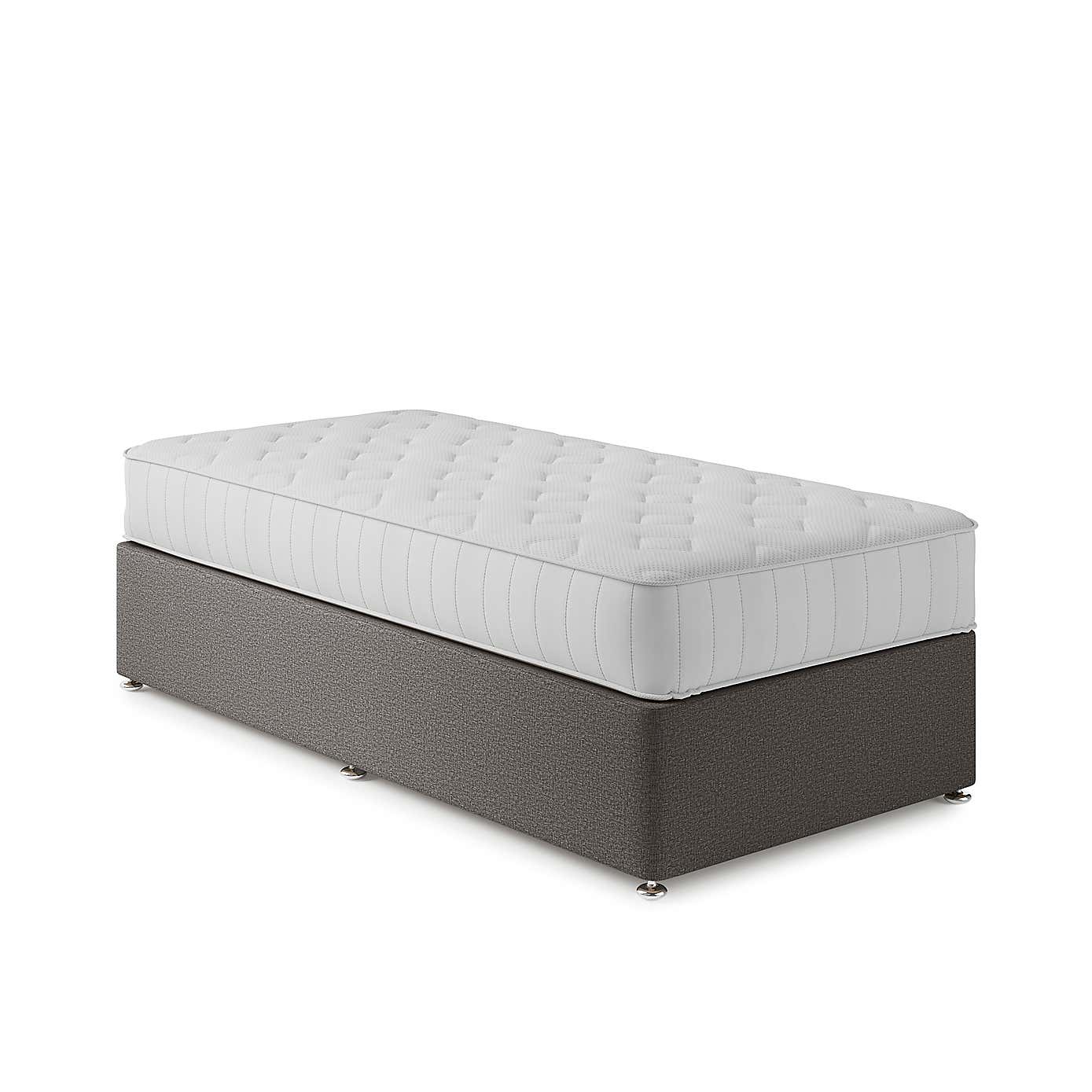 Carousel zoom image position 3 of 3