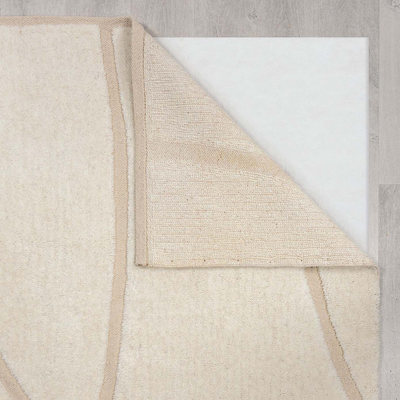 Carousel zoom image position 3 of 6