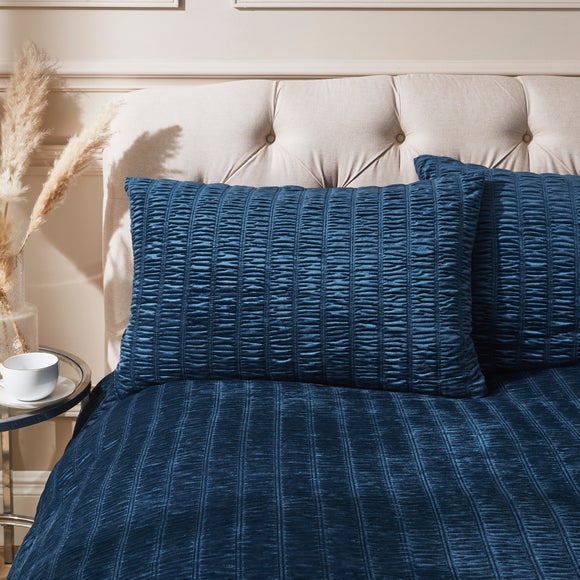 Carousel navigation image position 2 of 6