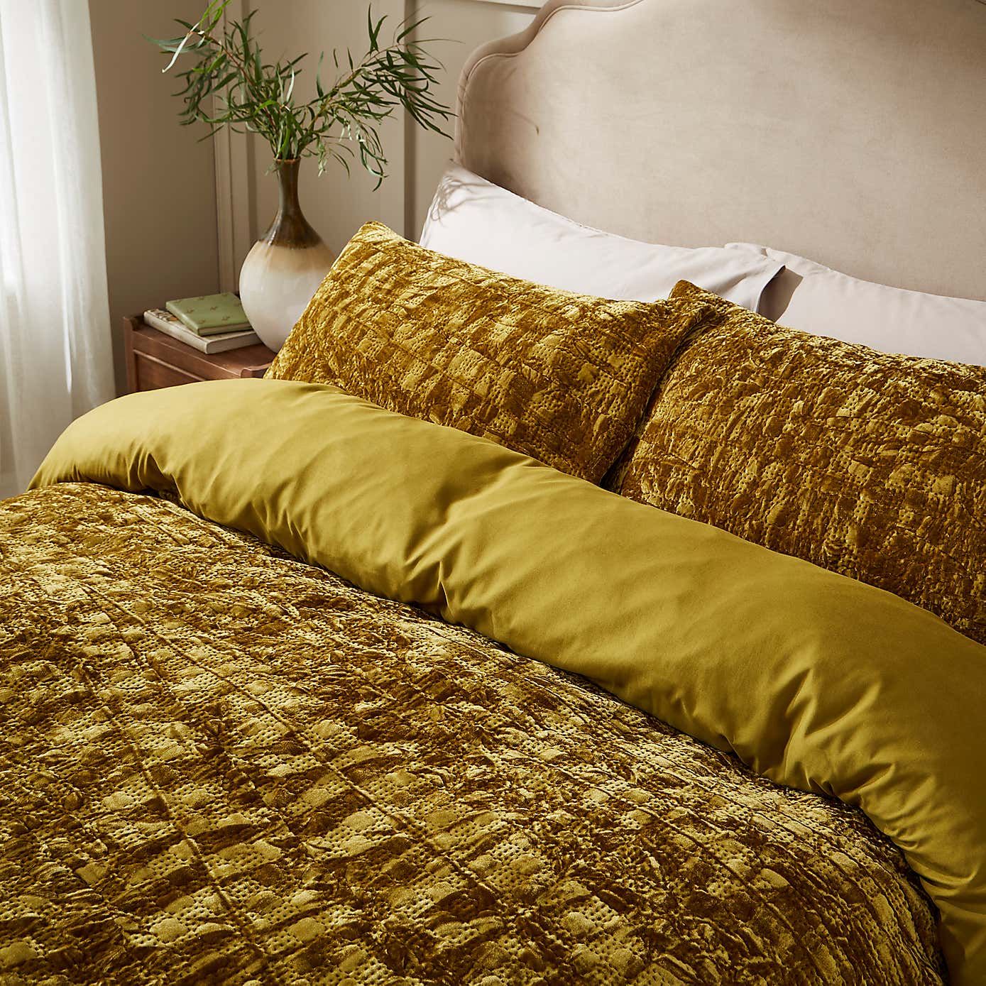 Carousel zoom image position 5 of 6