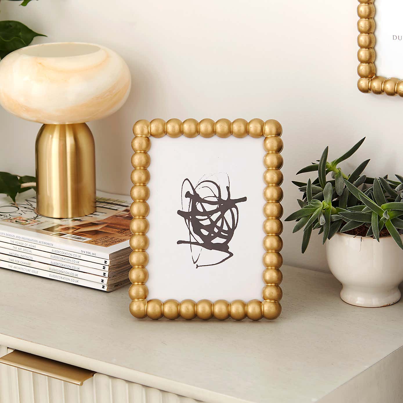 Carousel zoom image position 1 of 4