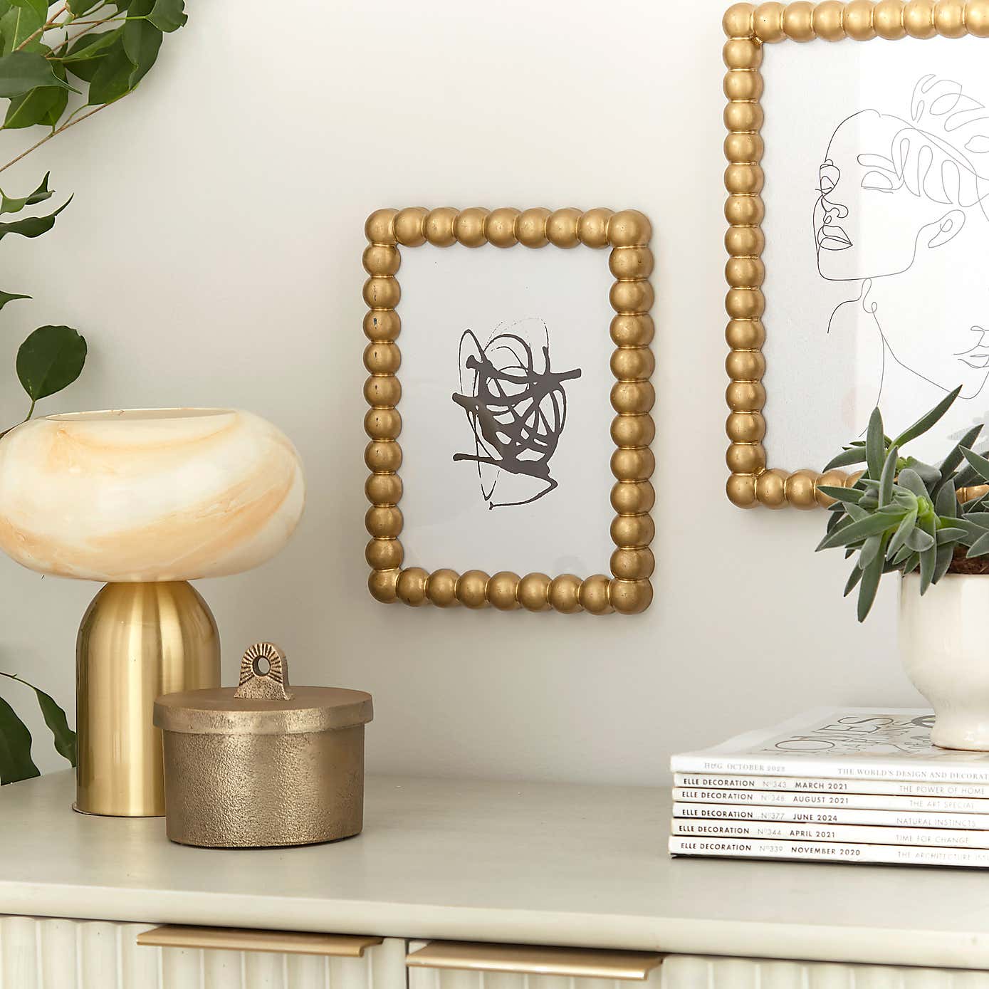 Carousel zoom image position 2 of 4