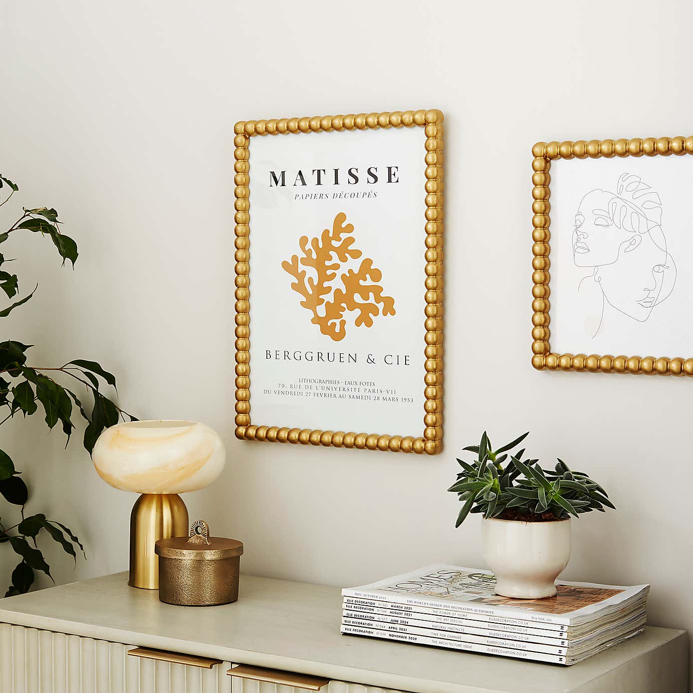 Carousel zoom image position 1 of 3