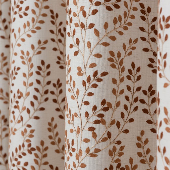 Carousel navigation image position 3 of 8