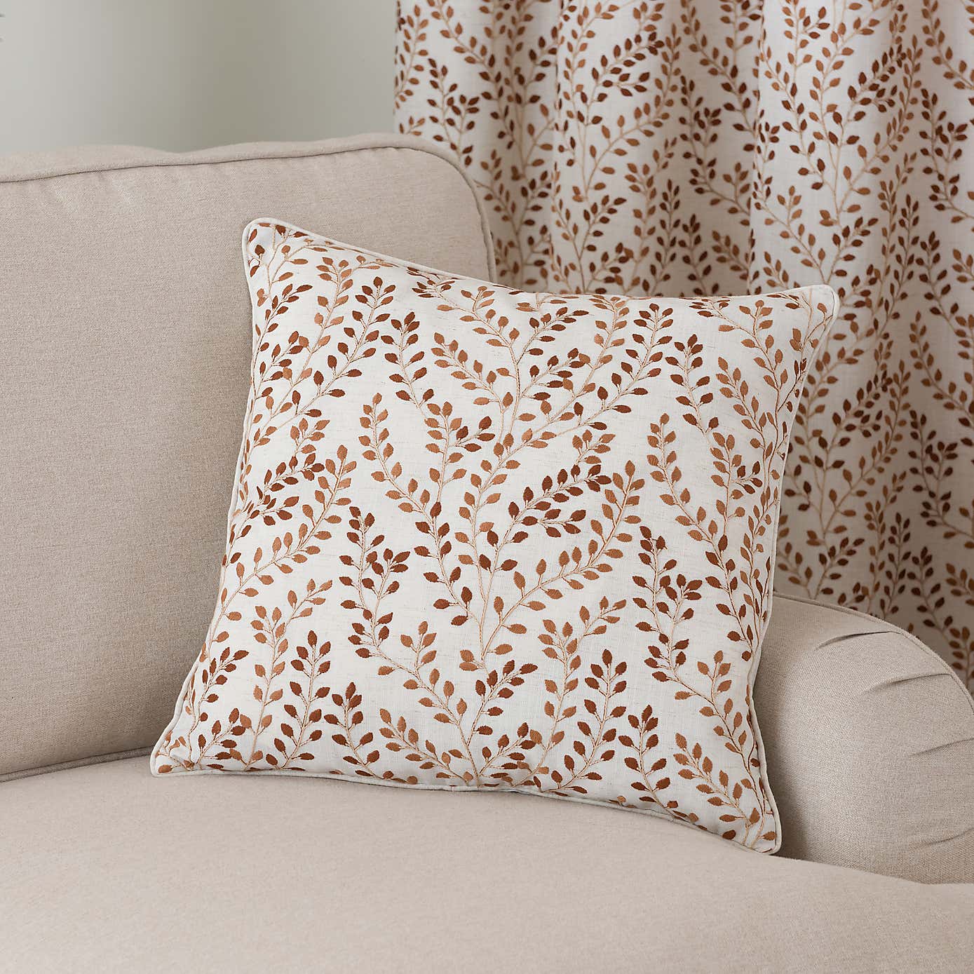 Carousel zoom image position 6 of 7