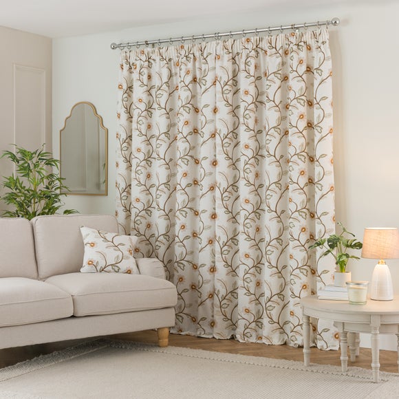 Carousel navigation image position 4 of 8