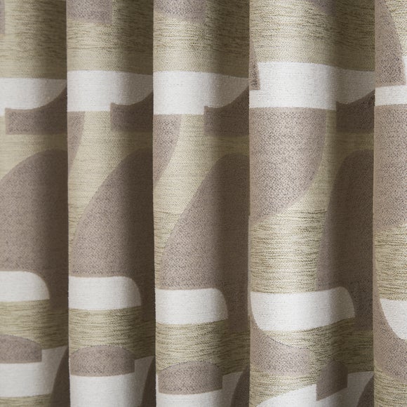 Carousel navigation image position 3 of 5