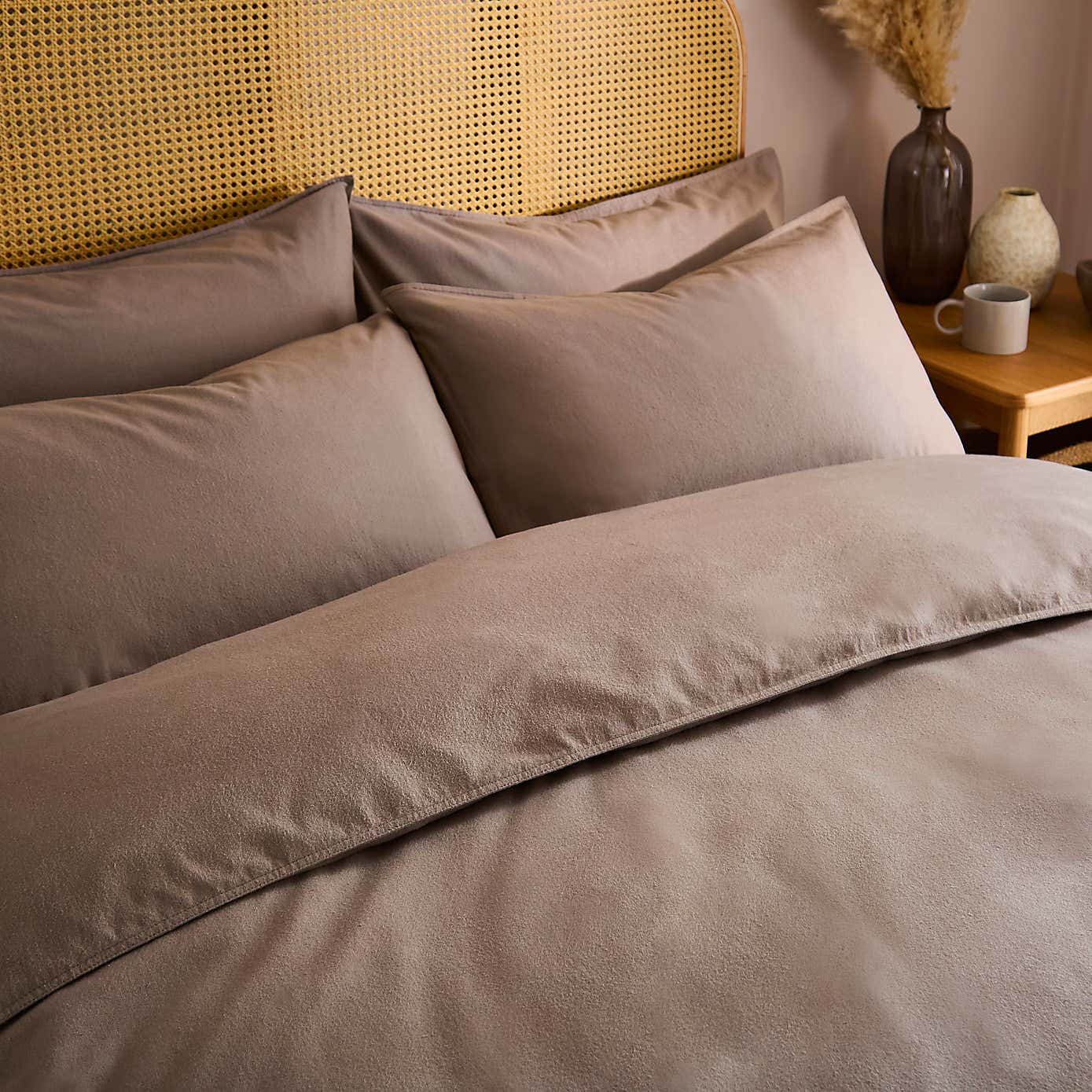 Carousel zoom image position 4 of 6